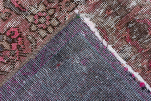 Vintage Distressed Area Rug (4' x 6')